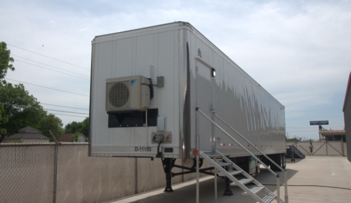 Mobile range trailer exterior
