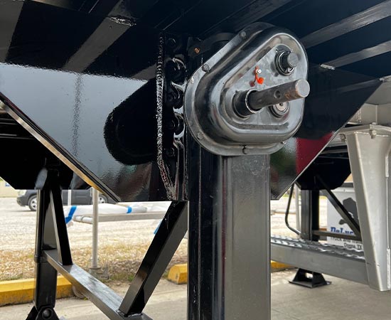 Black painted frame and landing gear of the Road King mobile range trailer